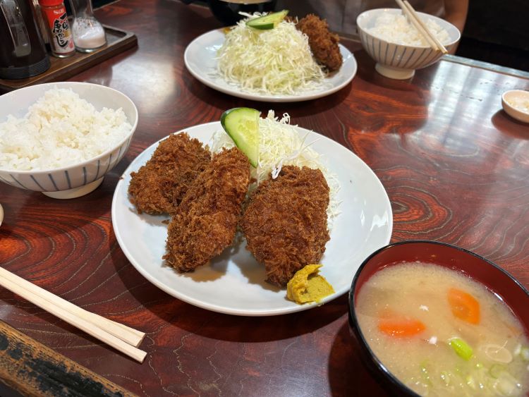 美味しい定食屋を発見！